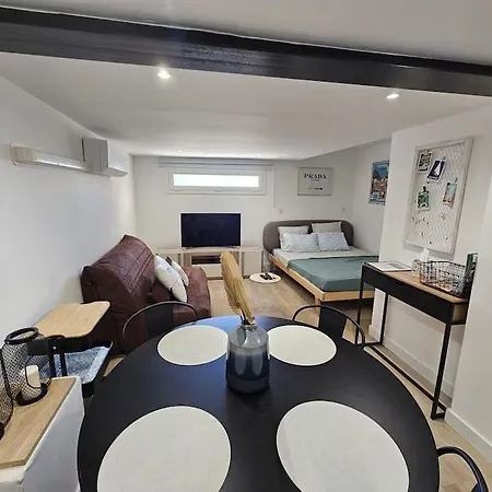 Lägenhet Proche De La Hyères